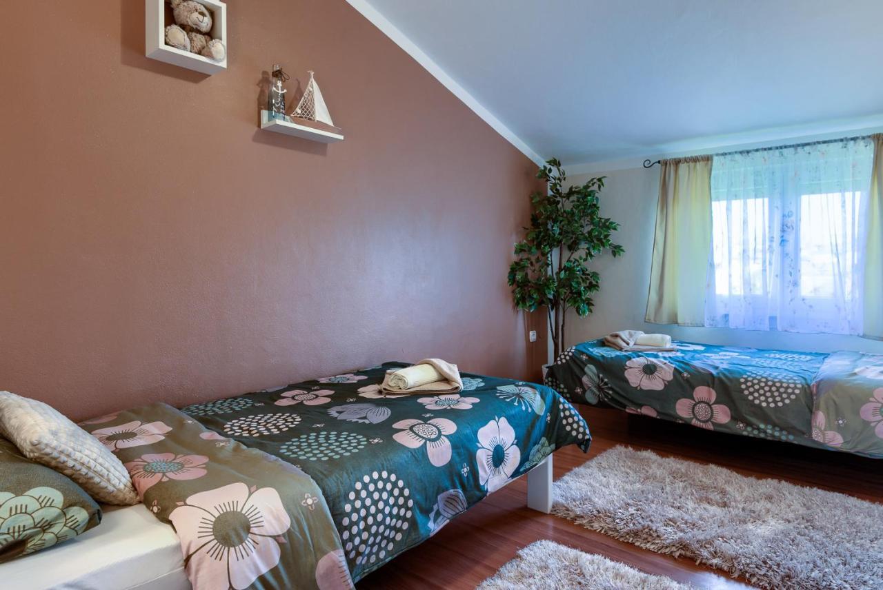 Apartmani Plavi Val Vodnjan Exterior photo
