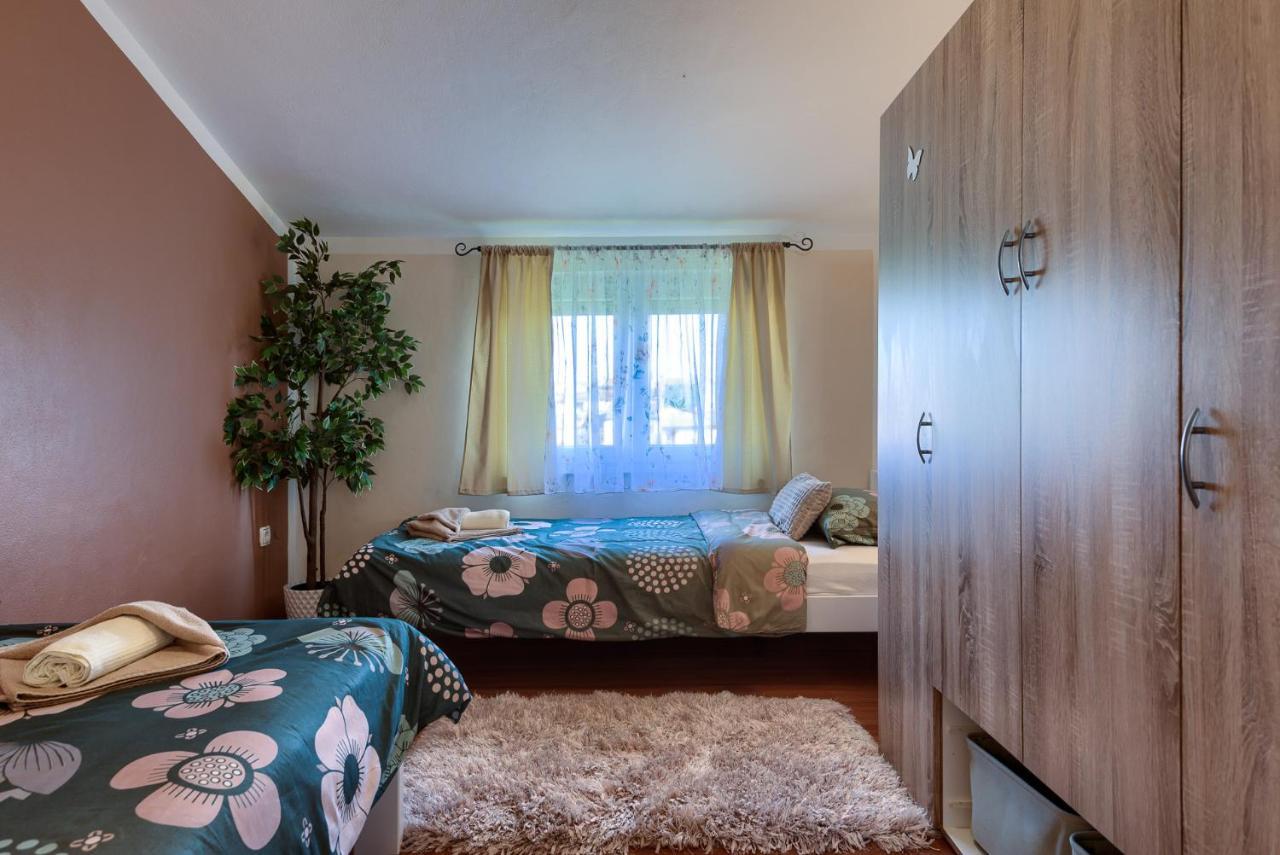 Apartmani Plavi Val Vodnjan Exterior photo
